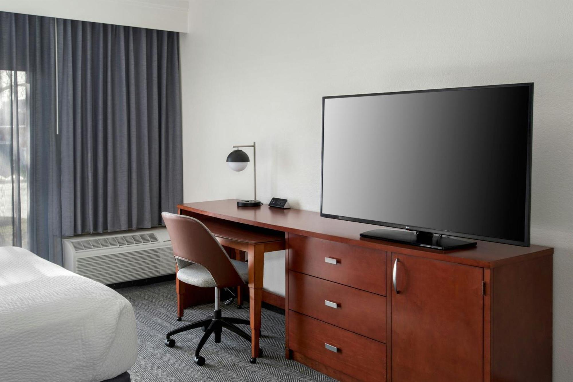 คอร์ตยาร์ด ซิลเวอร์ สปริง นอร์ท/ไวท์ โอ๊ค Hotel ซิลเวอร์สปริง ภายนอก รูปภาพ