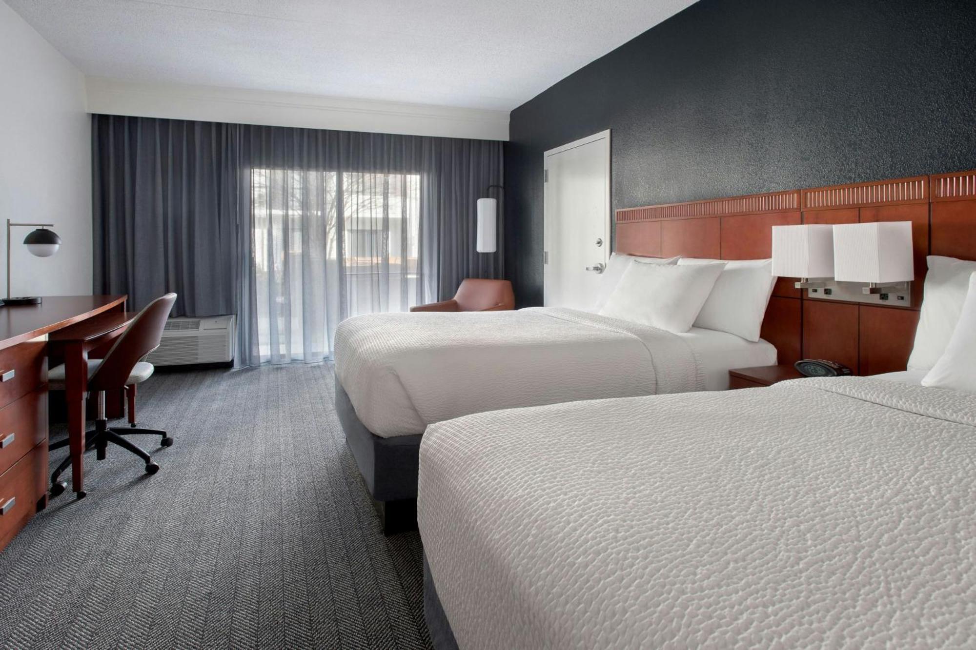คอร์ตยาร์ด ซิลเวอร์ สปริง นอร์ท/ไวท์ โอ๊ค Hotel ซิลเวอร์สปริง ภายนอก รูปภาพ